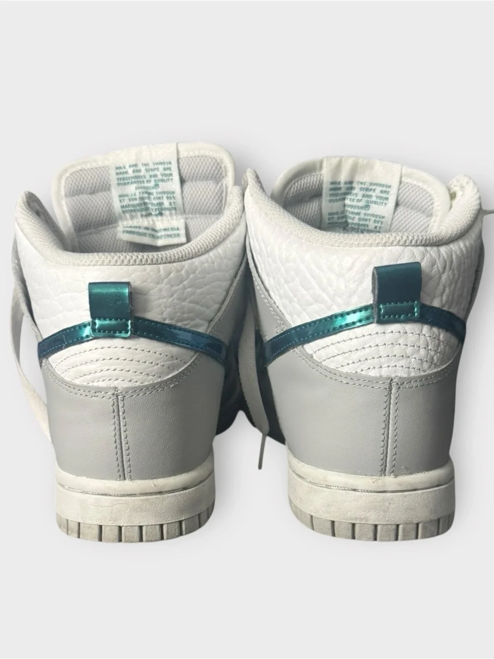 Nike Dunk High Women’s 6.5 White Grey Metallic Teal | Bling Ring | Clean EUC